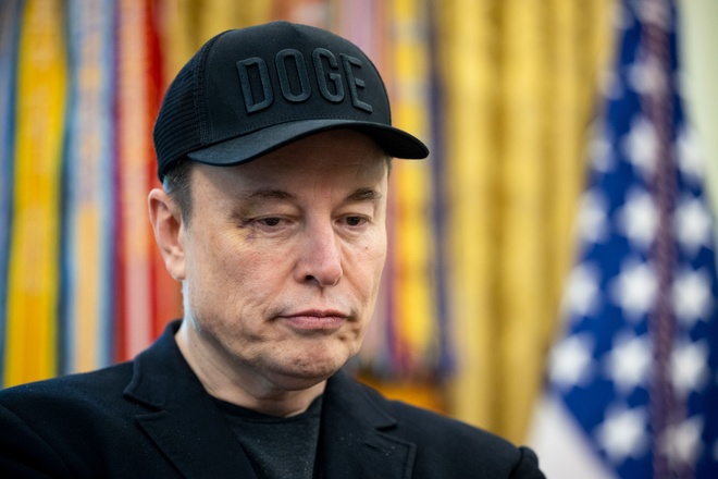 Elon Musk xoay sở cứu sự nghiệp sau khi rời Nhà Trắng - Thế giới