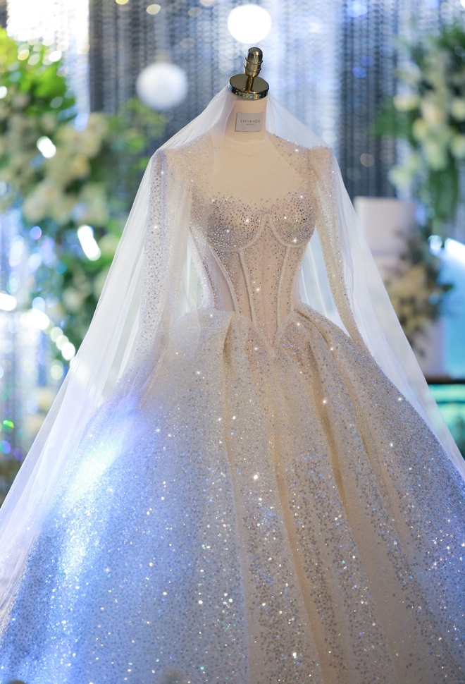 Bản phác thảo váy cưới của bà xã streamer giàu nhất Việt Nam Xemesis - 2sao