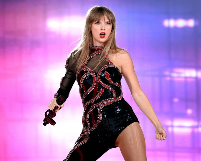 Taylor Swift xoay chuyển nền công nghiệp âm nhạc - Âm nhạc