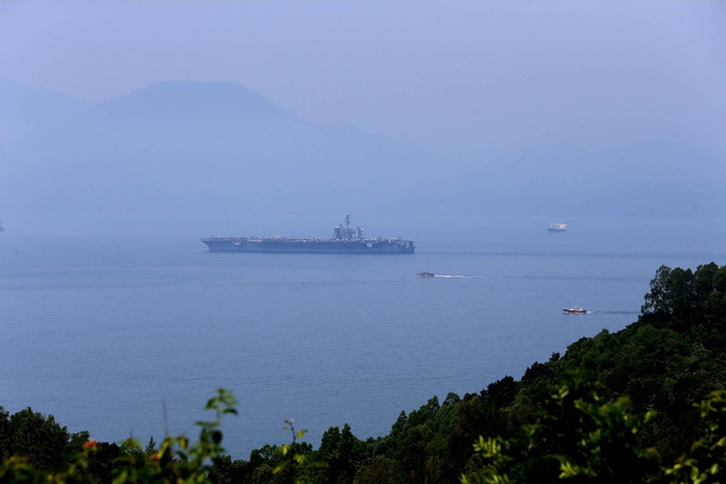 tau san bay my den da nang anh 10