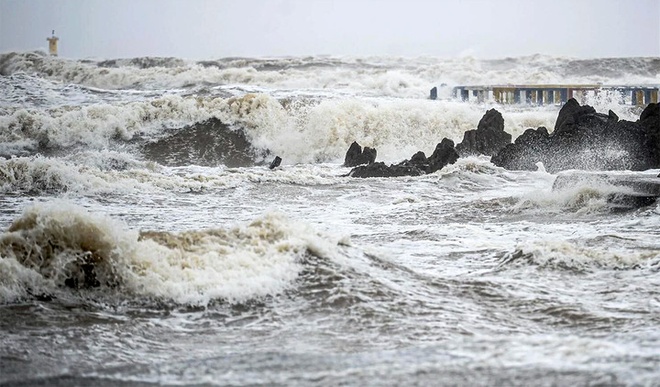 Bien Dong don bao anh 1