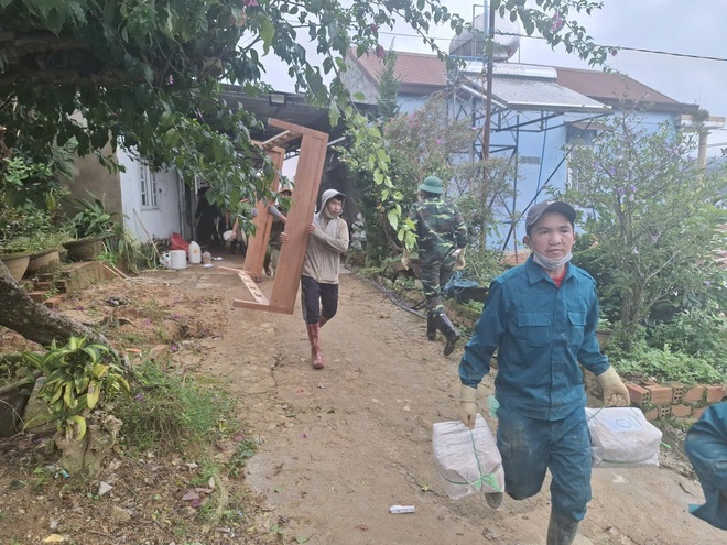 Sat lo Lam Dong anh 2