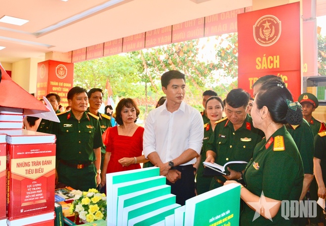 Bo Tong Tham muu anh 4