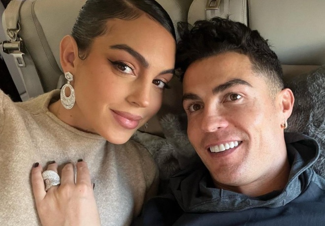 Ronaldo và bạn gái rạn nứt? - Thể thao
