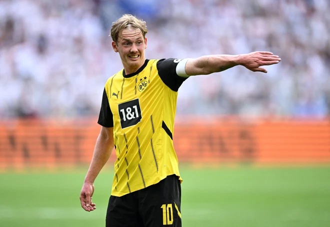 Dortmund giành vé Champions League ngoạn mục 