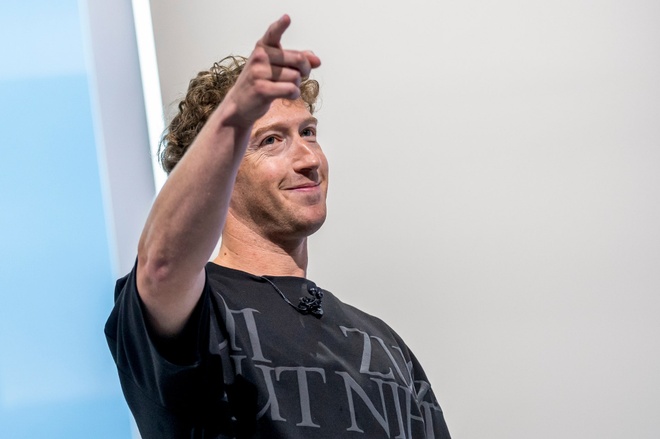 Mark Zuckerberg lột lớp mặt nạ và chọn sống thật - Công nghệ