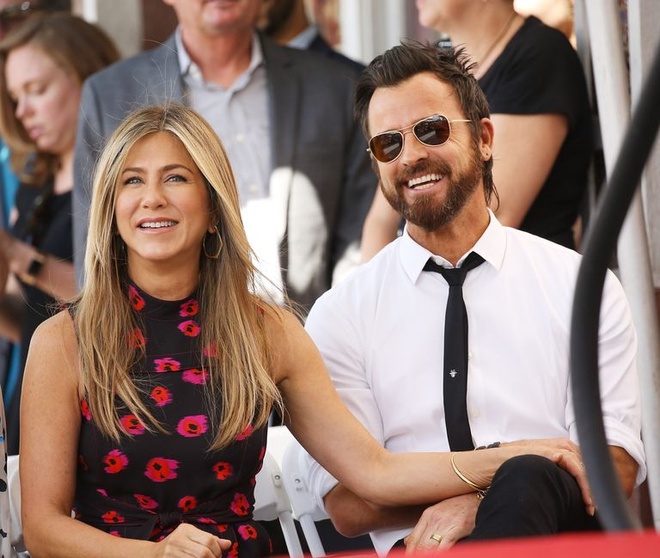 Jennifer Aniston va Justin Theroux ly hon anh 13