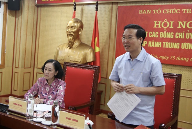 xay dung nguon can bo Dang khoa XIII anh 1