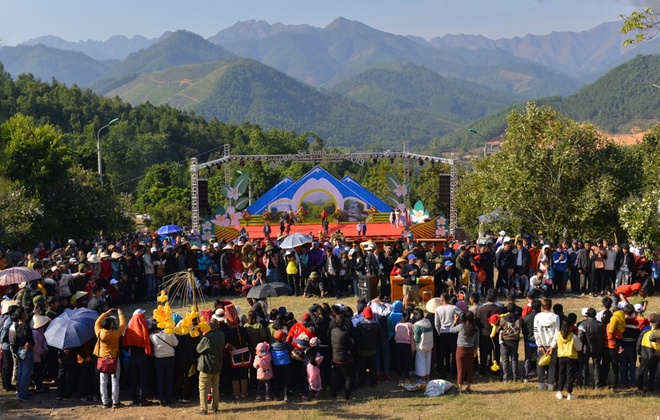 Hoi hoa so Binh Lieu anh 10