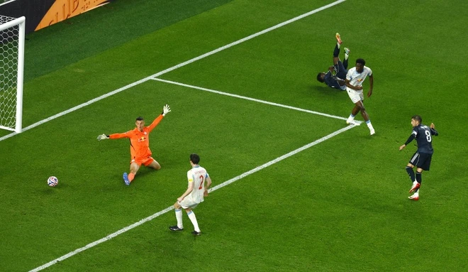 Real dau Salzburg anh 4