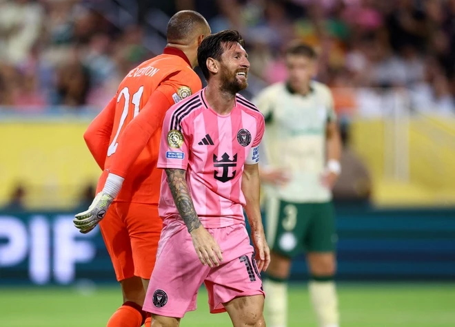 Phản ứng của fan PSG khi gặp lại Messi - Thể thao