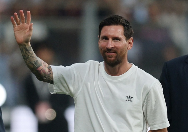 Messi cán mốc 1.000 bàn trước Ronaldo? | Znews.vn