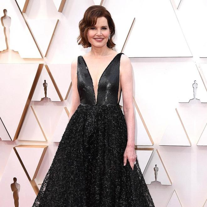 Videoni hozir tomosha qiling: Jinsiy defloratsiya