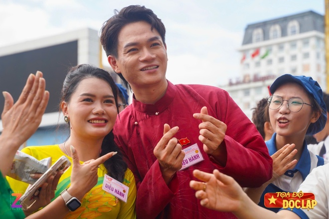 Tong duyet dieu binh A80 anh 146