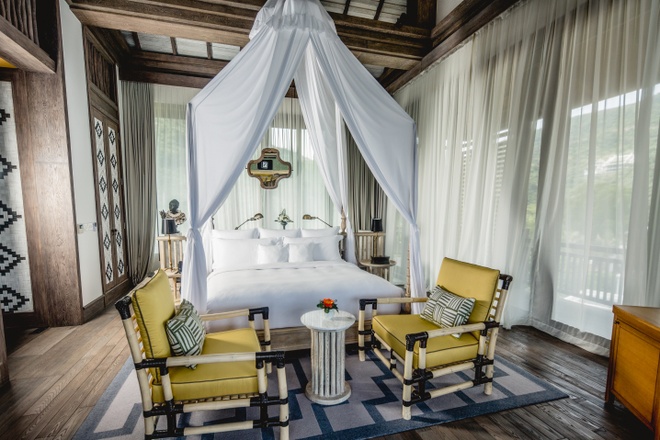 Nội thất của khu nghỉ dưỡng cũng gợi nhớ đến những ngôi đền cổ của Việt Nam