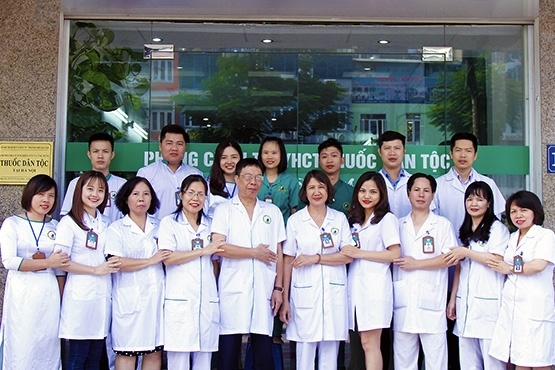 Cong ty CP Nghien cuu & Ung dung Thuoc dan toc anh 1