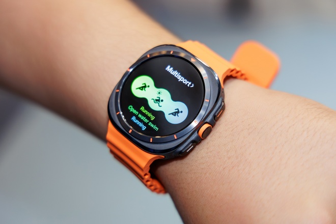 Galaxy Watch Ultra,  Galaxy Watch7 anh 5