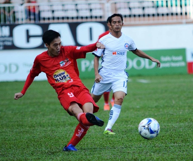 HAGL vs SHB.Da Nang anh 8