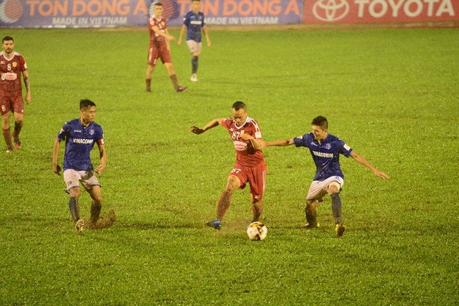CLB TP.HCM vs Quang Ninh anh 11