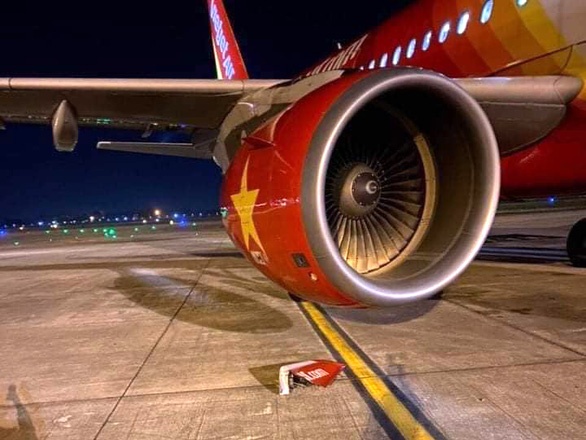 may bay Vietjet va quet tai Noi Bai anh 1