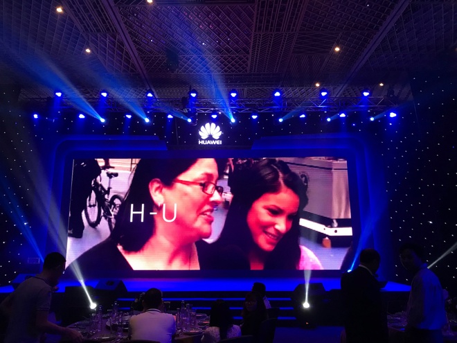 Huawei ra mat nova 3e anh 3