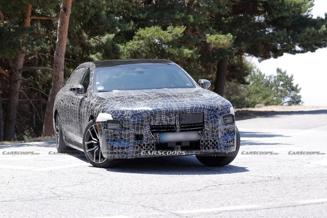 BMW 7 Series anh 1