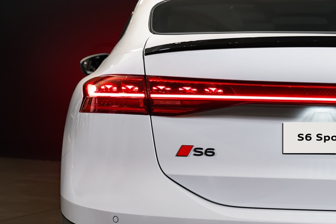 Audi S6 Sportback e-tron ra mắt - sedan điện hiệu năng cao gi&aacute; 4,2 tỷ |  Znews.vn