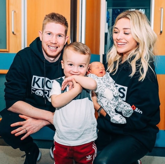 Nữ người mẫu và Kevin De Bruyne sau 8 năm gắn bó - Giải trí
