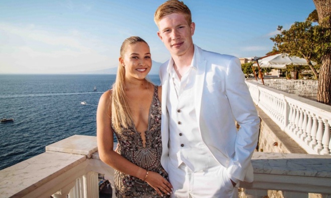 Nữ người mẫu và Kevin De Bruyne sau 8 năm gắn bó - Giải trí