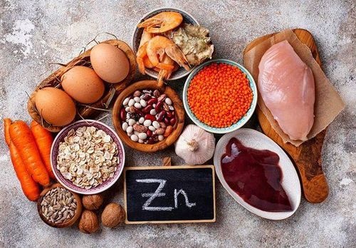 Chế độ ăn uống không cân đối là nguyên nhân hàng đầu dẫn đến thiếu hụt vi chất