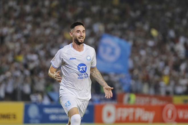 Đặt một tay vào chức vô địch V.League, TX Nam Định bất ngờ được AFC vinh danh sau trận thắng Hà Nội