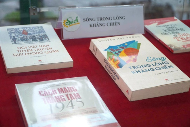 đường sách ảnh 2