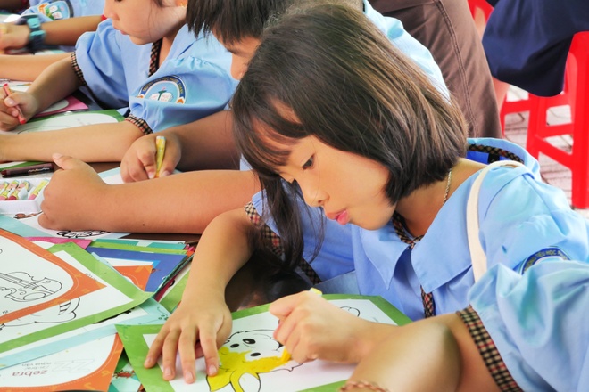 tủ sách ảnh 1