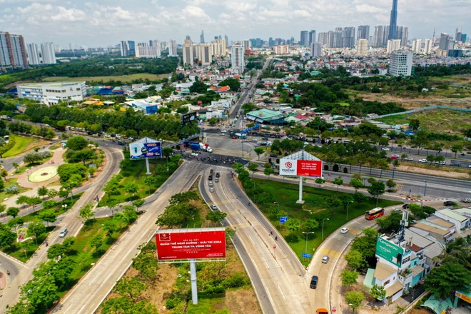 Ket xe cao toc TP.HCM - Long Thanh - Dau Giay anh 8