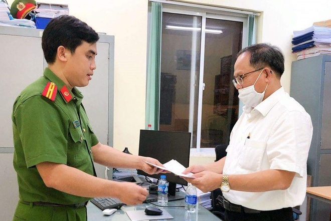 Tat Thanh Cang va dong pham tai Sadeco anh 1