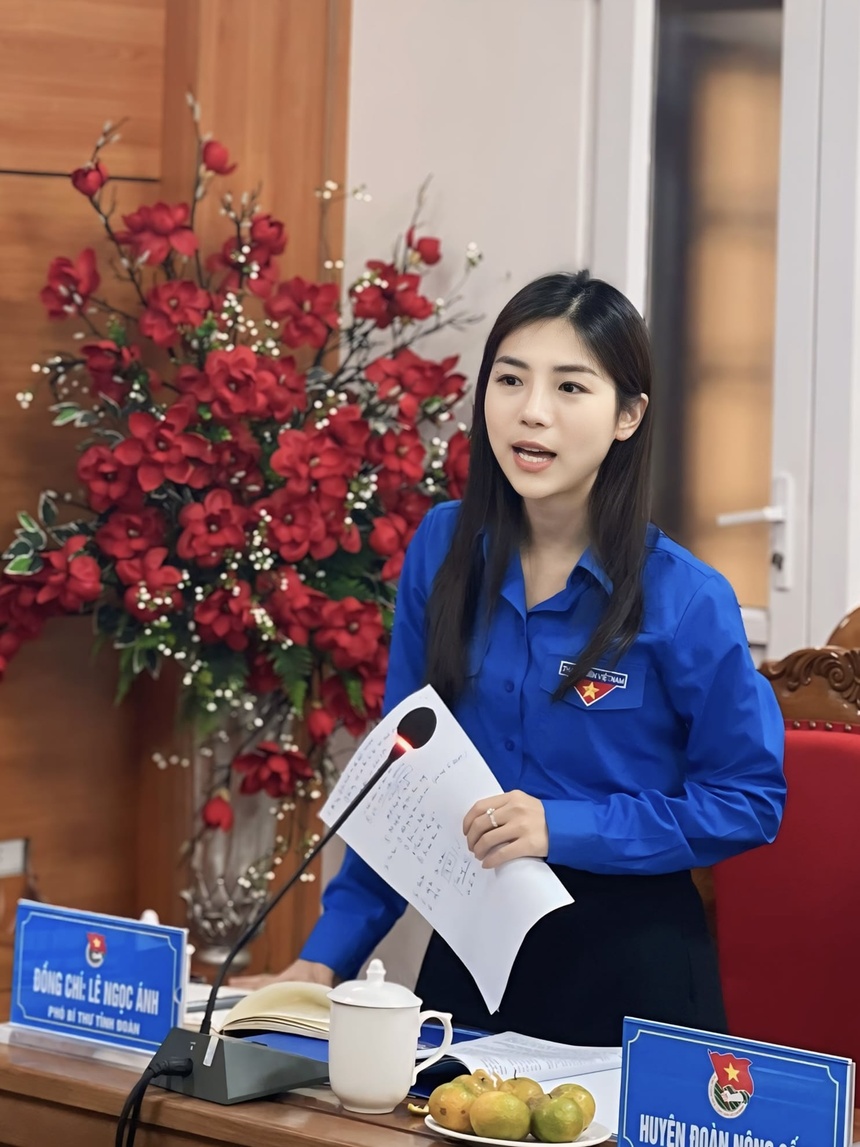 bi thu tinh thanh hoa anh 4