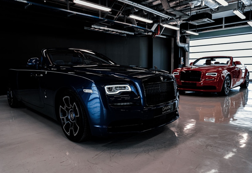 Rolls-Royce Wraith Black Badge Sportive độc nhất thế giới về Việt Nam
