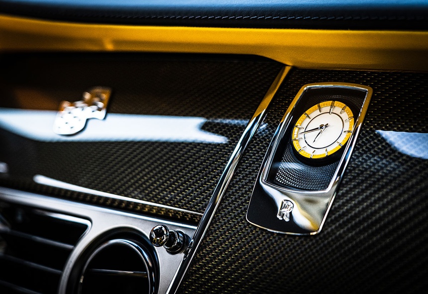 Rolls-Royce Wraith Black Badge Sportive độc nhất thế giới về Việt Nam