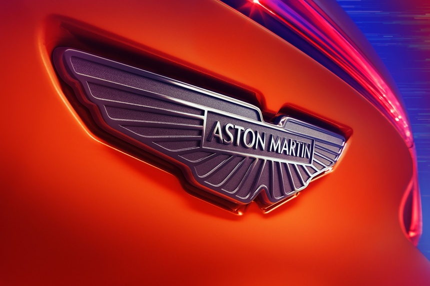 Aston Martin DBX707 2024 sở hữu nội thất thiết kế mới