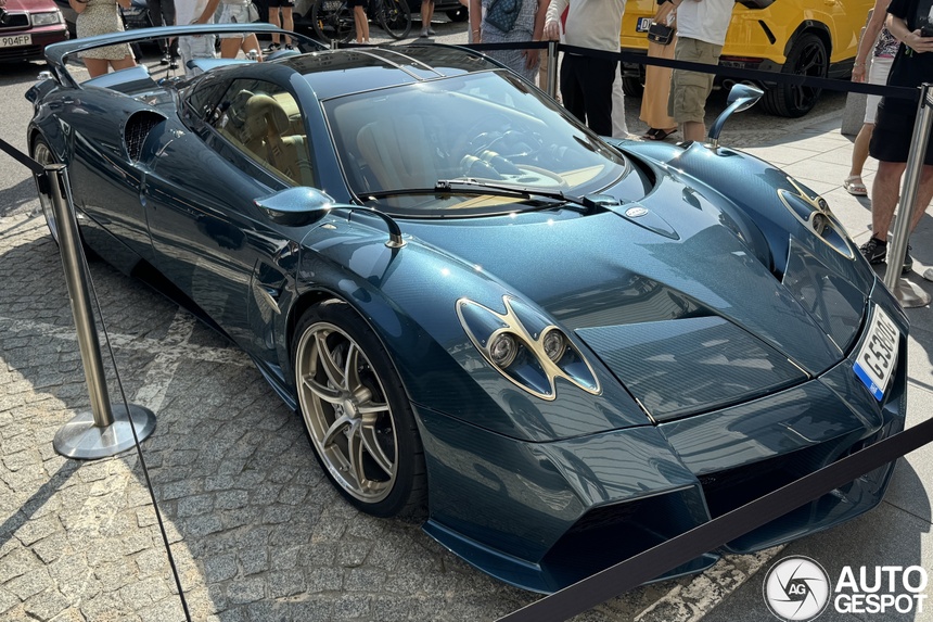 Siêu phẩm Pagani Huayra Epitome xuất hiện trên đường phố