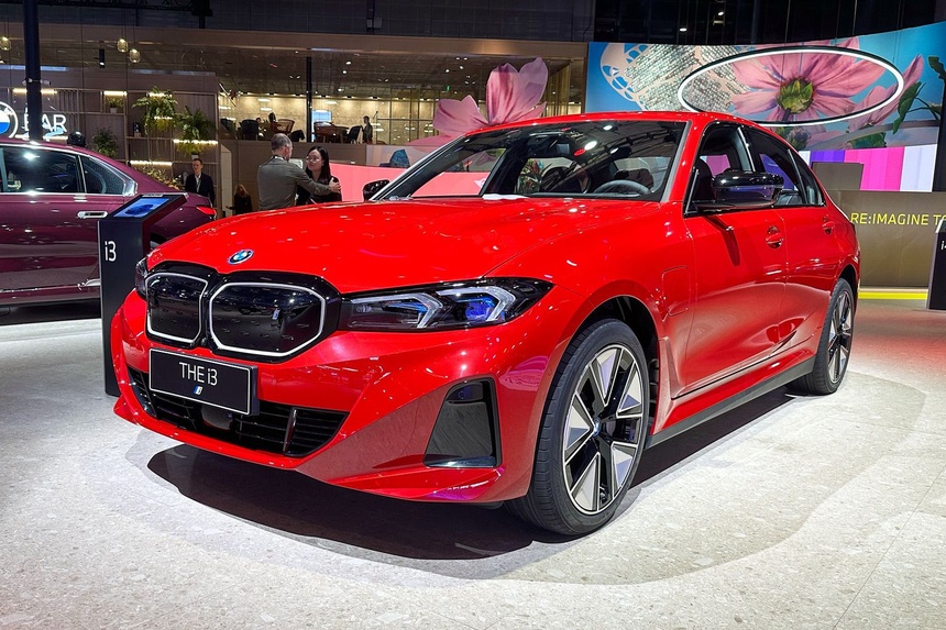 bmw,  bmw i3,  bmw i3 sedan,  i3,  i3 sedan,  ix3,  bmw ix3,  mercedes-benz,  mercedes,  eq,  mercedes-eq,  glc,  glc eq,  c-class,  c-class eq,  xe dien,  ev anh 2
