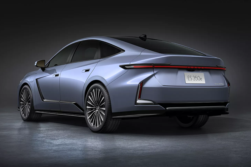 lexus,  lexus es,  sedan,  the he moi,  toyota,  Japan Mobility Show,  Trien lam Oto,  Thuong Hai anh 16