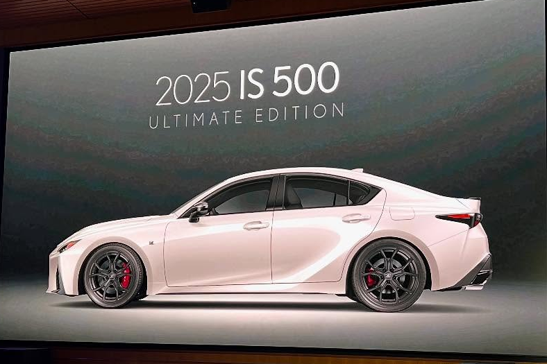 lexus,  lexus is,  is 500,  is500,  f sport,  is500 f sport,  is 500 f sport,  v8,  is 500 ultimate edition,  is500 ultimate edition,  bmw m3,  mercedes-amg c63 anh 1