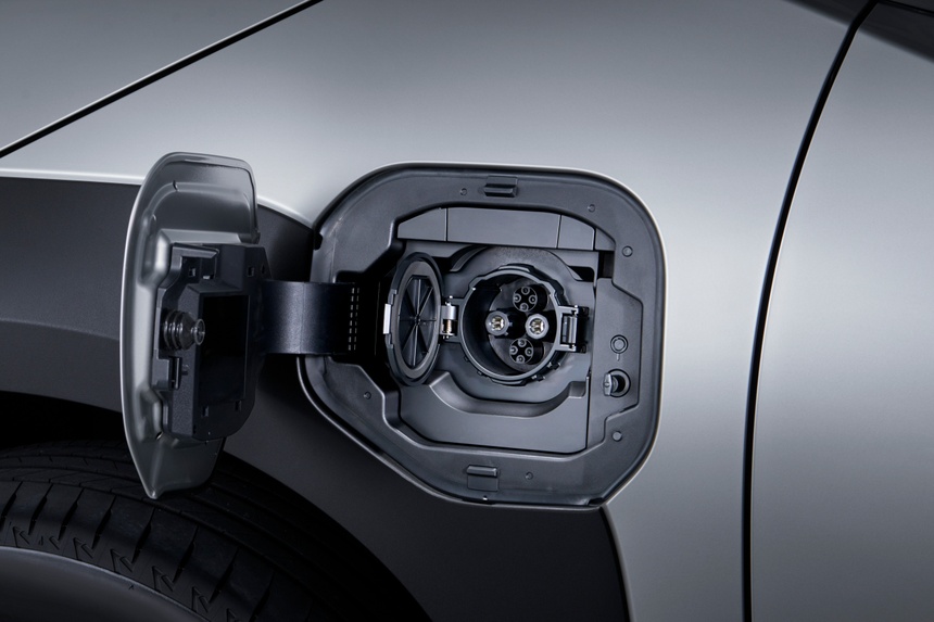 sac,  xe dien,  ev,  hybrid,  phev,  toyota,  rav4,  bz4x,  suv,  bo sac,  panasonic,  denso,  daihatsu,  lexus anh 2
