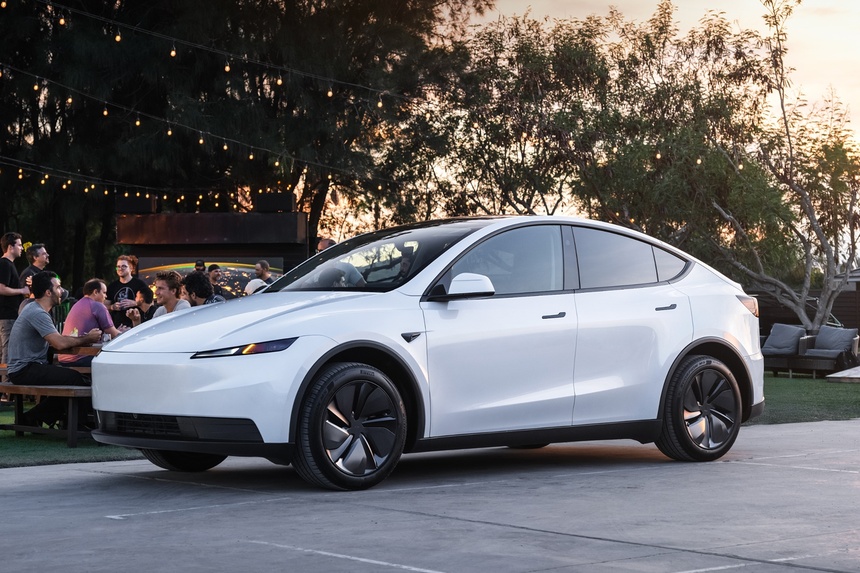 tesla,  model y,  tesla model y,  model y standard,  tesla model y standard,  xe dien,  ev,  tieu chuan,  crossover,  xe moi anh 1