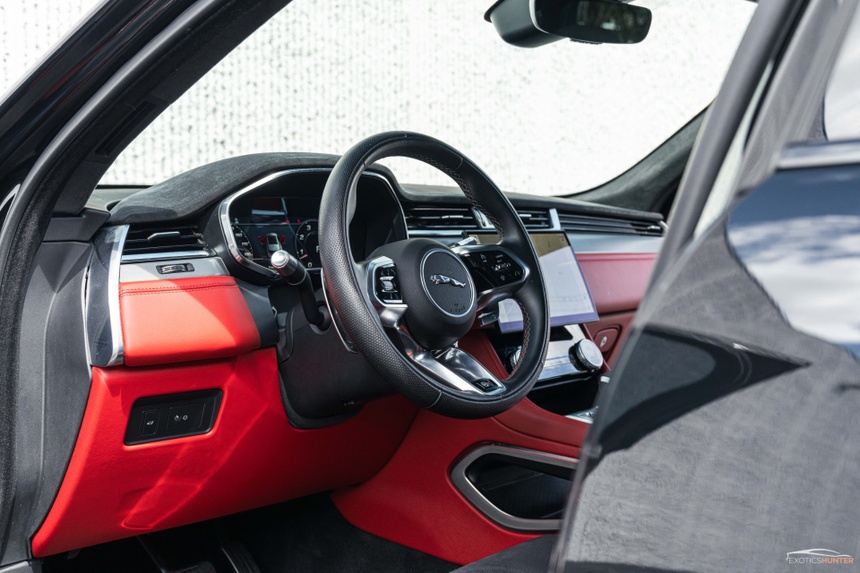 jaguar,  f-pace,  svr,  cuoi cung,  may xang,  dong co dot trong anh 9