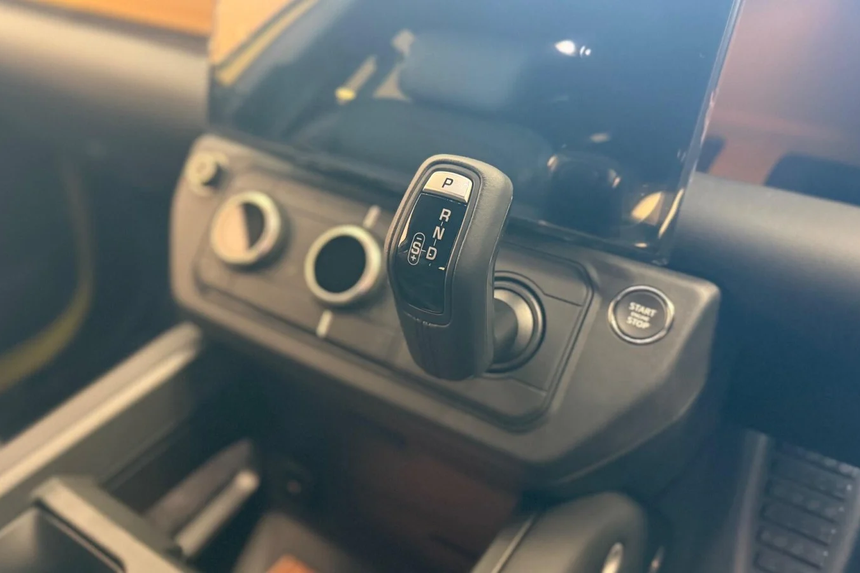 defender,  trophy,  defender trophy,  trophy edtion,  suv,  defender trophy edition anh 13