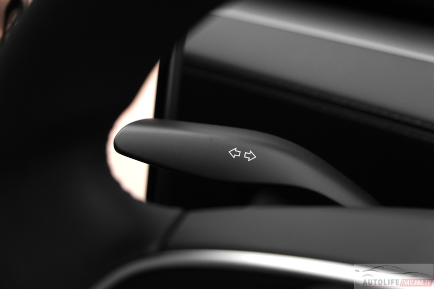 tesla,  tesla model y,  tesla model y l,  model y,  model y l,  thai lan,  xe dien,  ev,  trung quoc,  bims anh 10