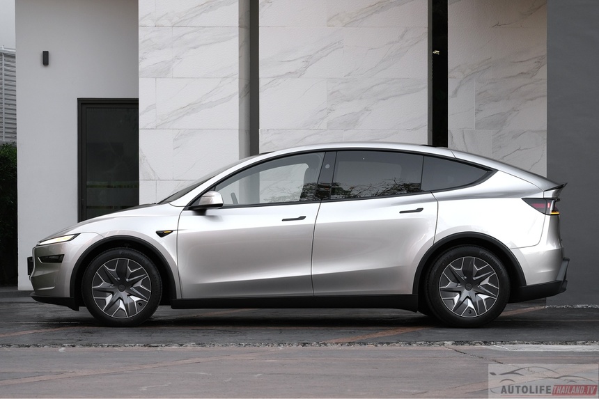 tesla,  tesla model y,  tesla model y l,  model y,  model y l,  thai lan,  xe dien,  ev,  trung quoc,  bims anh 4