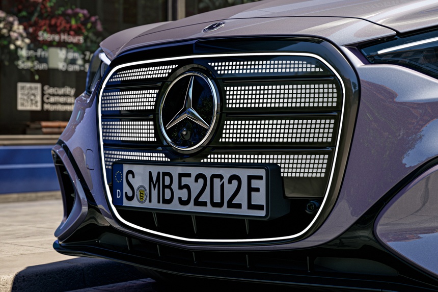 Mercedes-Benz,  C 400 4MATIC electric,  C-Class electric,  Mercedes-Benz,  EV,  xe dien,  sedan,  bmw,  bmw i3,  electric anh 4